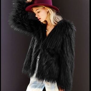 BLACK FAUX FUR COAT SIZE XS